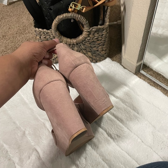 Blush platform wedge - Picture 7 of 7